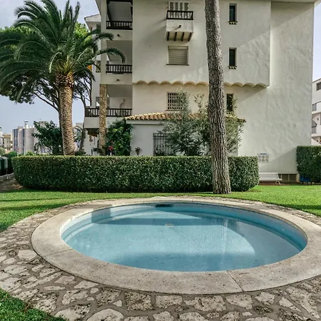 Amarres, Piscina Comunitaria