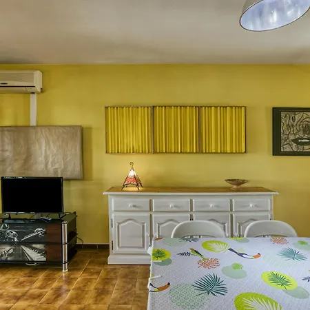 Amarres, Piscina Comunitaria Lejlighed